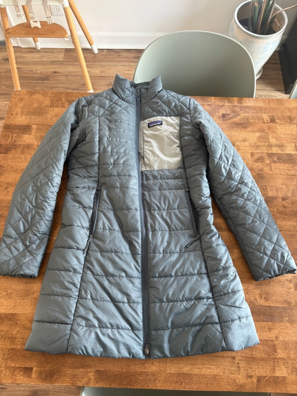 Women’s Patagonia parka jacket